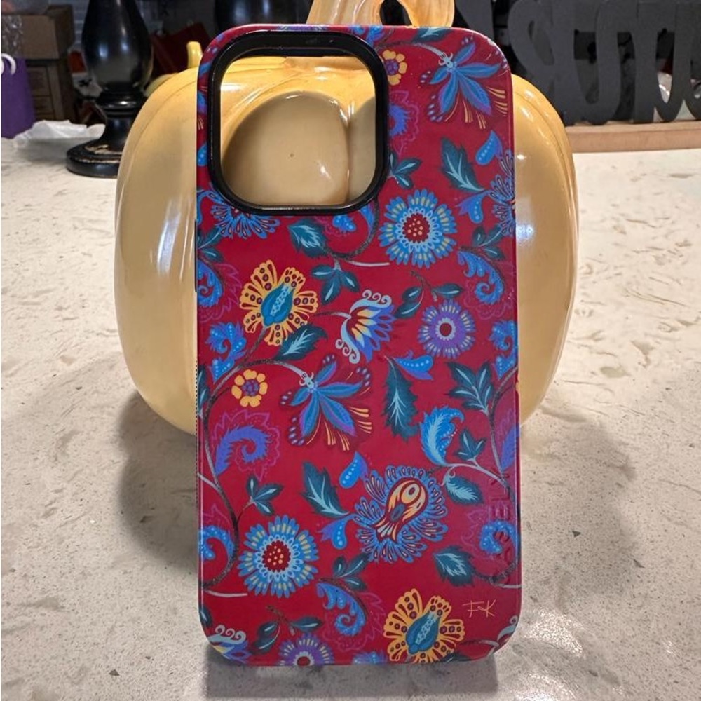 Beautiful Frida Kahlo case for iPhone 13 Pro with MagSafe only used a few times